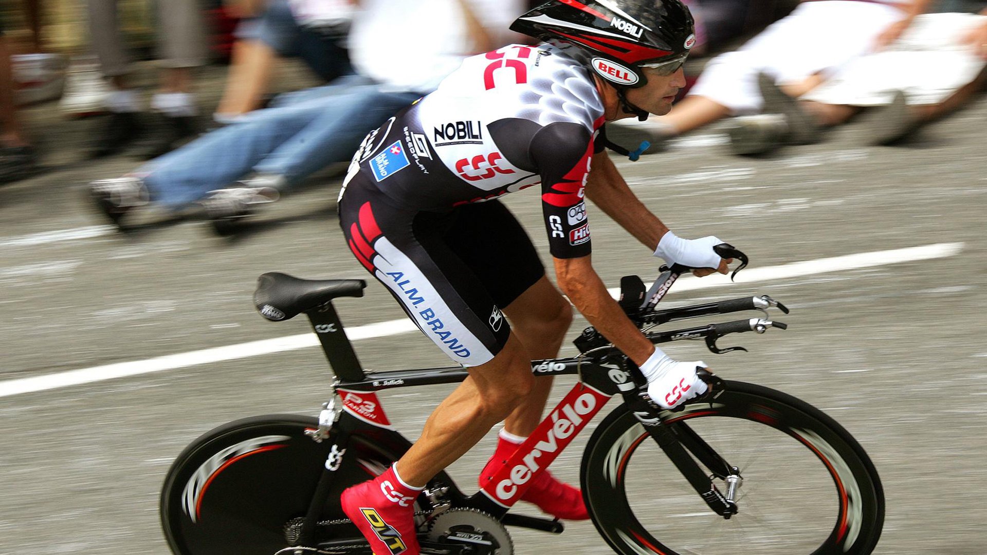 纽卡斯尔主场战平，延续不败状态，纽卡斯尔联足球队