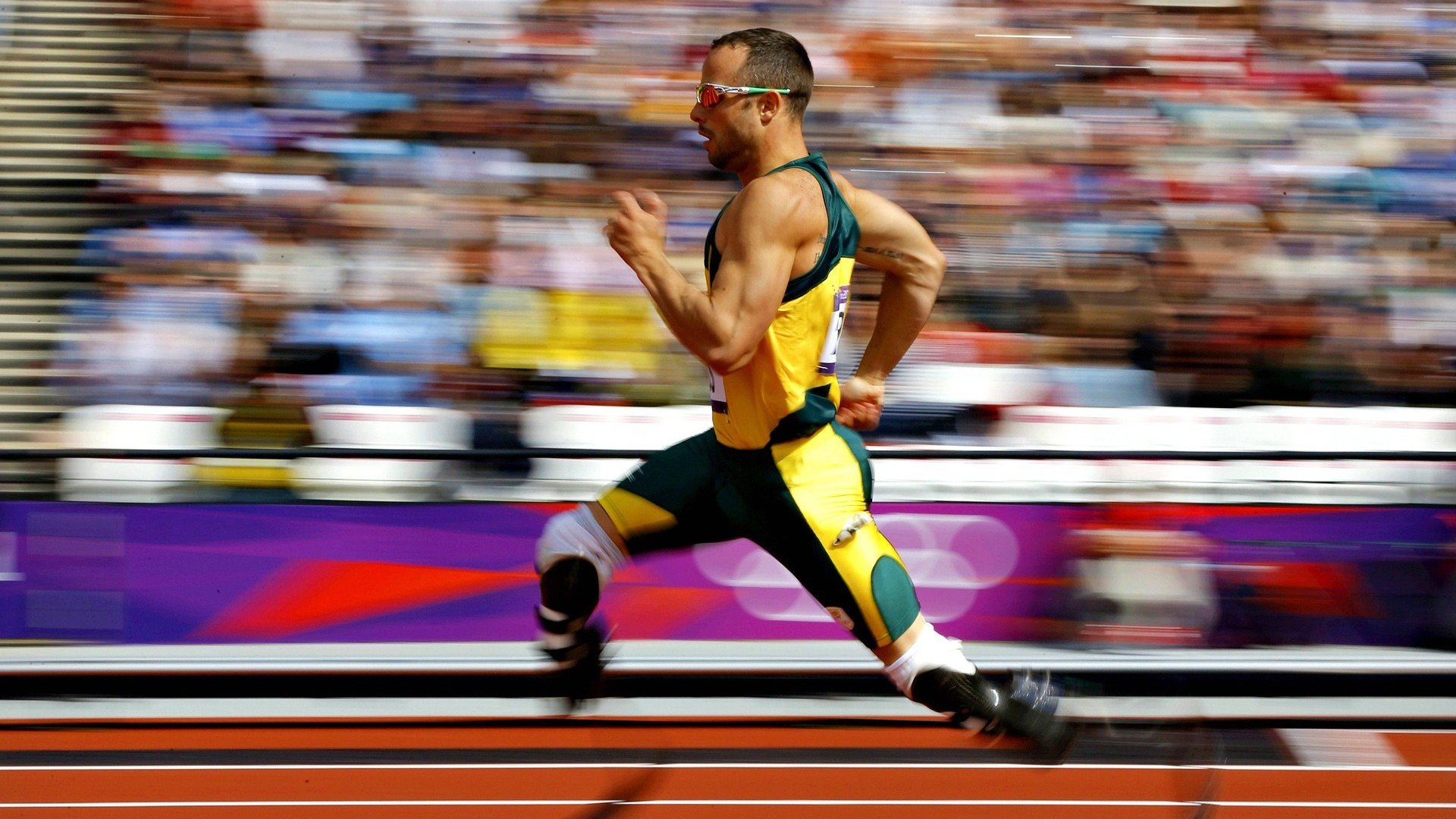 乔·波尔曼的快速进攻和精准传球帮助袋鼠队赢得关键比赛，乔治波尔第