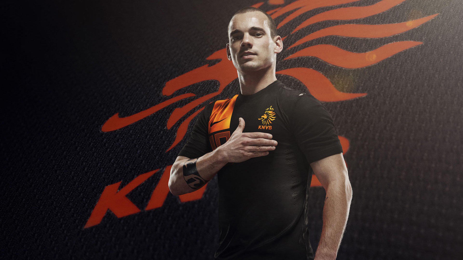 以足球为主题的创意街区成为城市夜生活新亮点，足球夜场标语